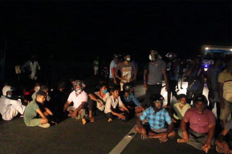 පලෙයි රෝහල අසල උද්ඝෝෂණය