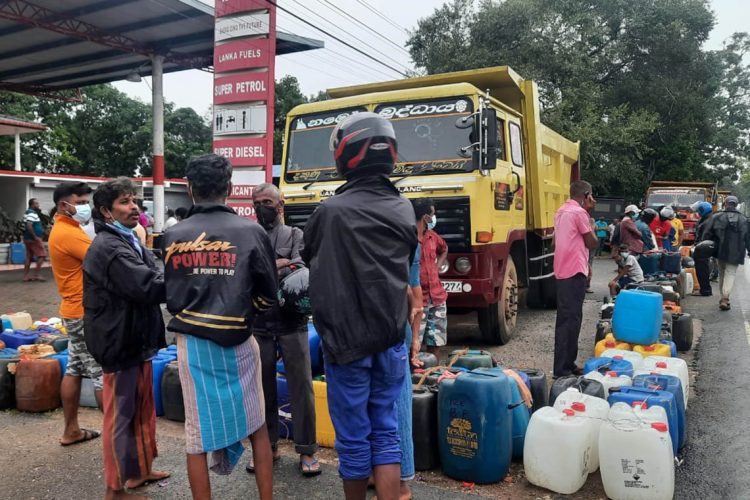 ඡායාරූපය - මනම්පිටිය නිමල් ජයරත්න...