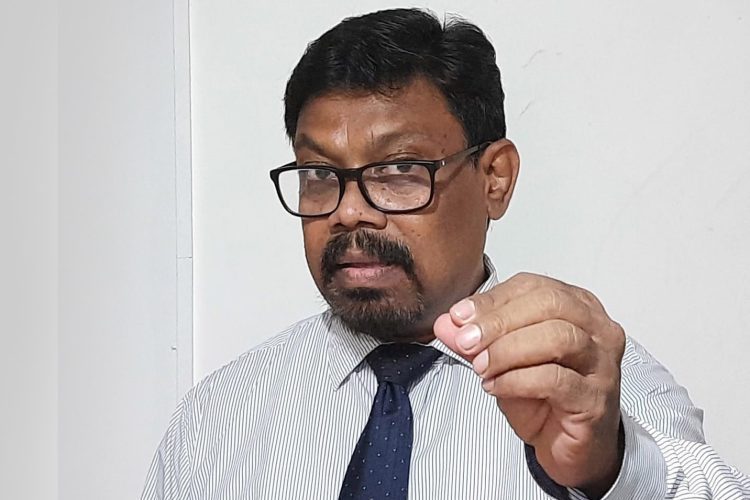 කාලගුණ විද්යා දෙපාර්තමේන්තුවේ අධ්යක්ෂ අධ්යක්ෂ මාලික විමලසූරිය.
