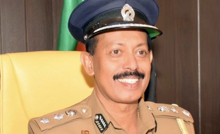 Sisila Kumara Herath - මොණරාගල ජ්යෙෂ්ඨ පොලිස් අධිකාරී සිසිල කුමාර හේරත් වියලි ගංජා තොගයක් සමඟ සිය නිල නිවසේදී ඊයේ සවස (08) අත්අඩංගුවට...
