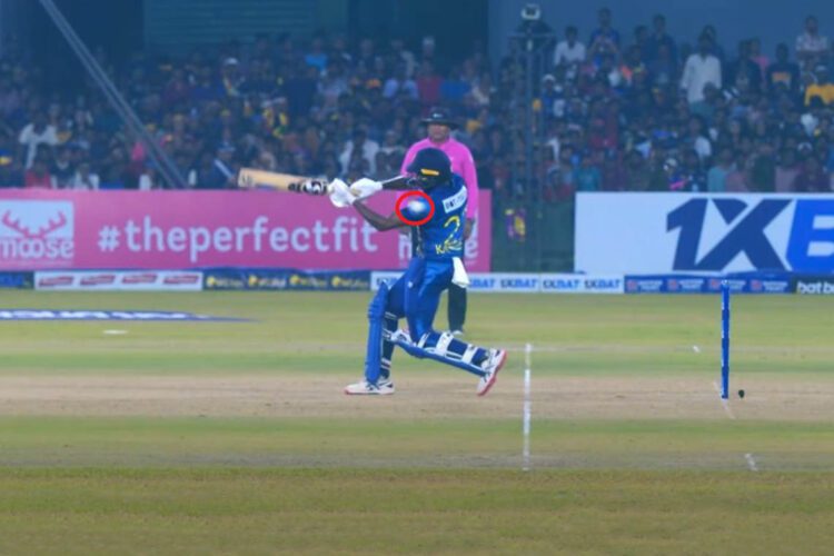 නෝ බෝල් පන්දුව...