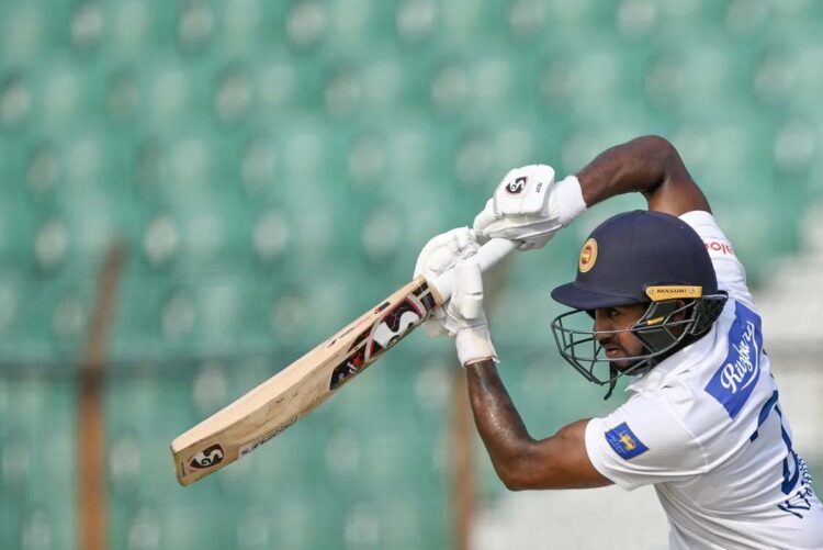 කමිඳු... අදත් නොදැවී 92ක්... ටෙස්ට් ජීවිතයේ මුල්ම ඉනිම් හතර තුළ ලකුණු 419ක්... සම කළේ ලෝක වාර්තාවක්...
