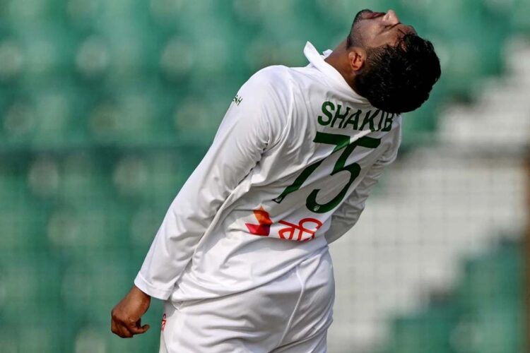 ශ්රි ලංකා කණ්ඩායම ලකුණු 531ක්...