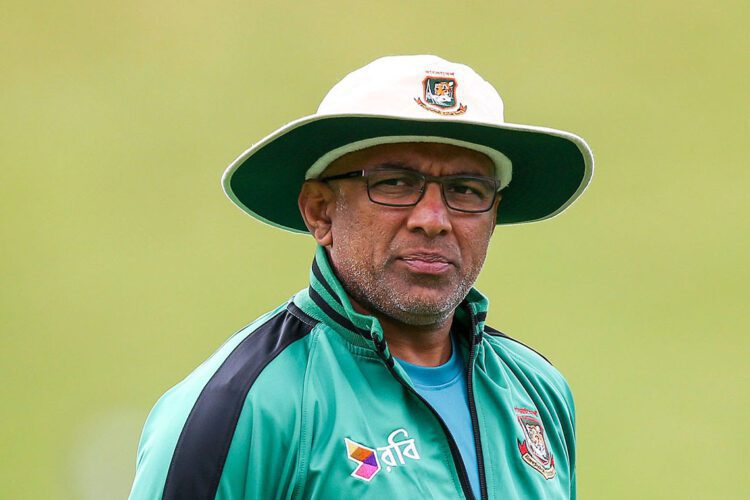 WELLINGTON, NEW ZEALAND - JANUARY 14: Coach Chandika Hathurusingha of Bangladesh looks on during day three of the First Test match between New Zealand and Bangladesh at Basin Reserve on January 14, 2017 in Wellington, New Zealand. (Photo by Hagen Hopkins/Getty Images)