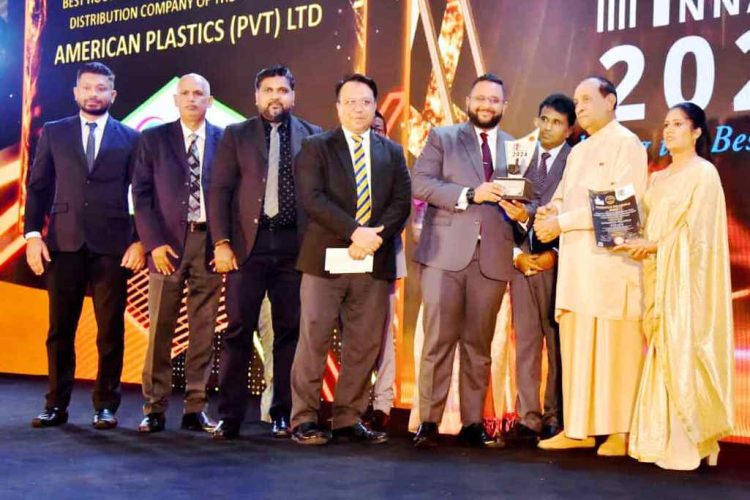 Farih Fazal (Director - Group CEO), Rizwan Jalill (Group COO), Chamila Ranaweera (Regional Manager), Muttiah Muraletharan (Regional Manager), Janith Punchihewa (Head of Digital Mkt)