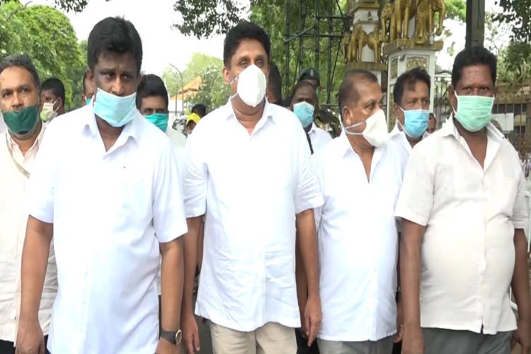 කළුතර උද්ඝෝෂණයට සජිත් ඇතුළු සමගි ජන බලවේගයේ පිරිස