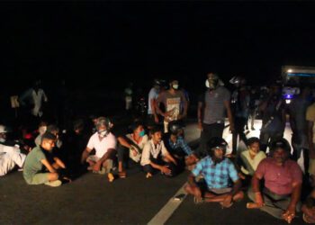 පලෙයි රෝහල අසල උද්ඝෝෂණය