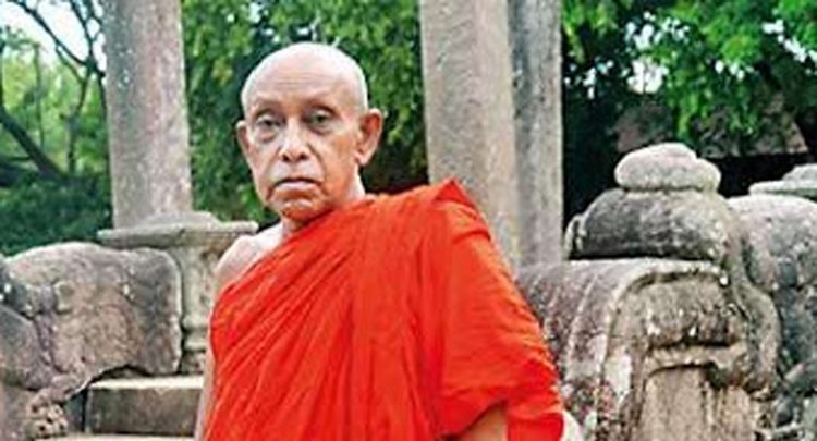 උතුරු නැගෙනහිර දෙපළාතේ ප්‍රධාන සංඝනායක මුවඇටගම ආනන්ද හිමියෝ