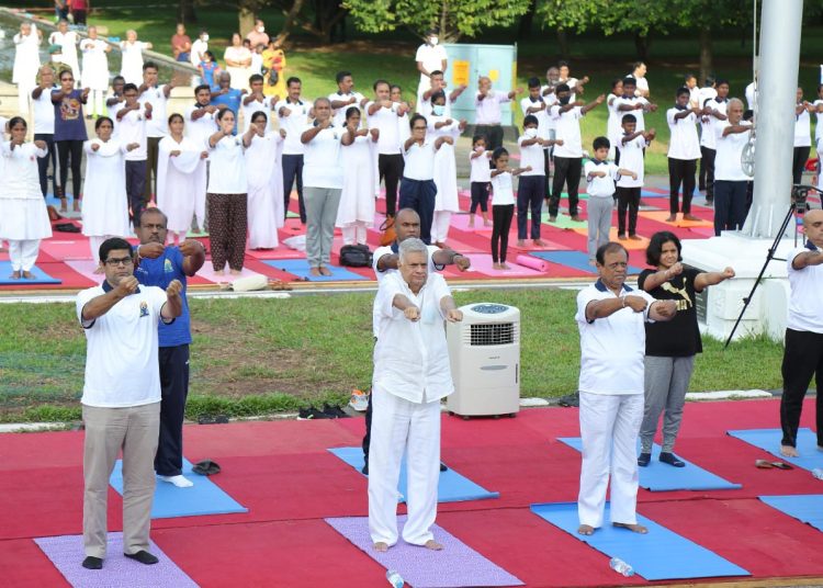 8th Internatio8th International Day of Yoga in Colombonal Day of Yoga in Colombo