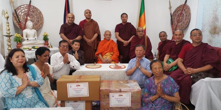 "Hands for Sri Lanka" under the All Nepal Bhikkhu Association donates essential medicines to Sri Lanka
