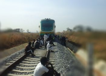 train-breaks-down