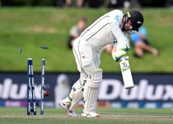 ටොම් ලැතම් අසිත ප්‍රනාන්දුට ගොදුරු වූ අයුරු...