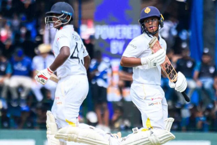 රාජකීය නායක දසිස් මංචනායක සහ රුමිරු පෙරේරා...