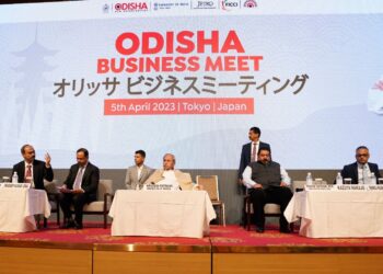 Naveen Patnaik with Japan investors