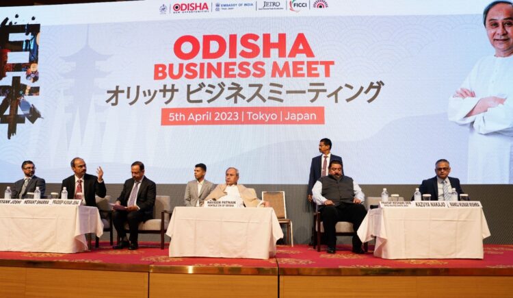 Naveen Patnaik with Japan investors