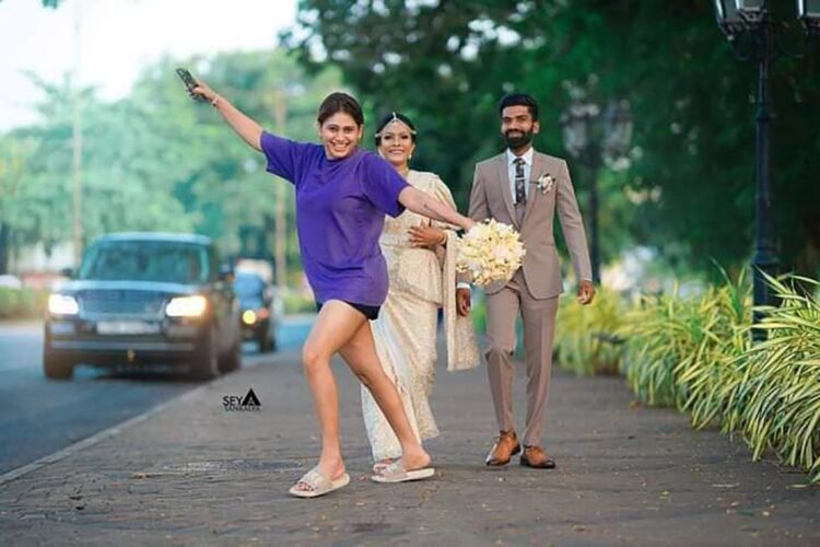 Piyumi Hansamali comes forward to fulfil the dream of a young couple!