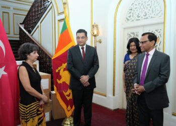 Sri Lanka Donates Consignment of Apparel to Earthquake Victims in Türkiye