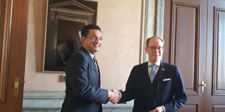 Sri Lanka praises Swedish support within the Paris Club, during the IMF negotiations