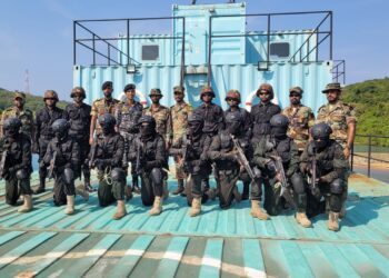 Indian Navy ship Batti Malv visits Trincomalee