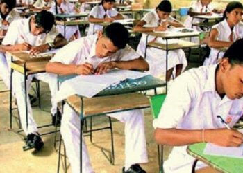 OL-students-writing-exam