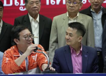 Move Forward Party Steps Back, Pheu Thai to Form the new Thai Government
