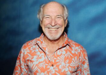 Jimmy Buffett, Iconic Singer-Songwriter, Dies at 76
