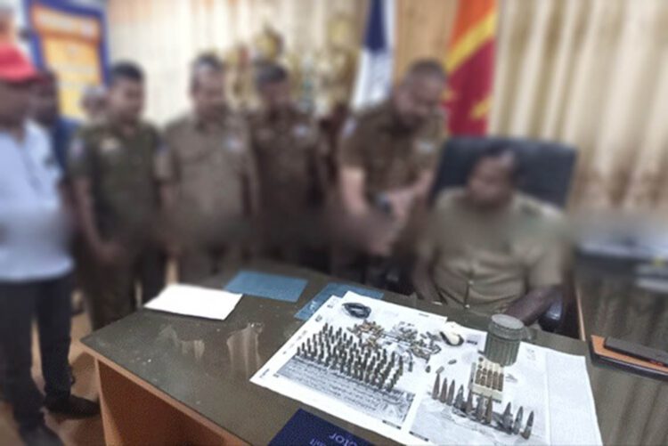 සොයා ගත් ආයුධ සහ පුපුරණ ද්‍රව්‍ය...