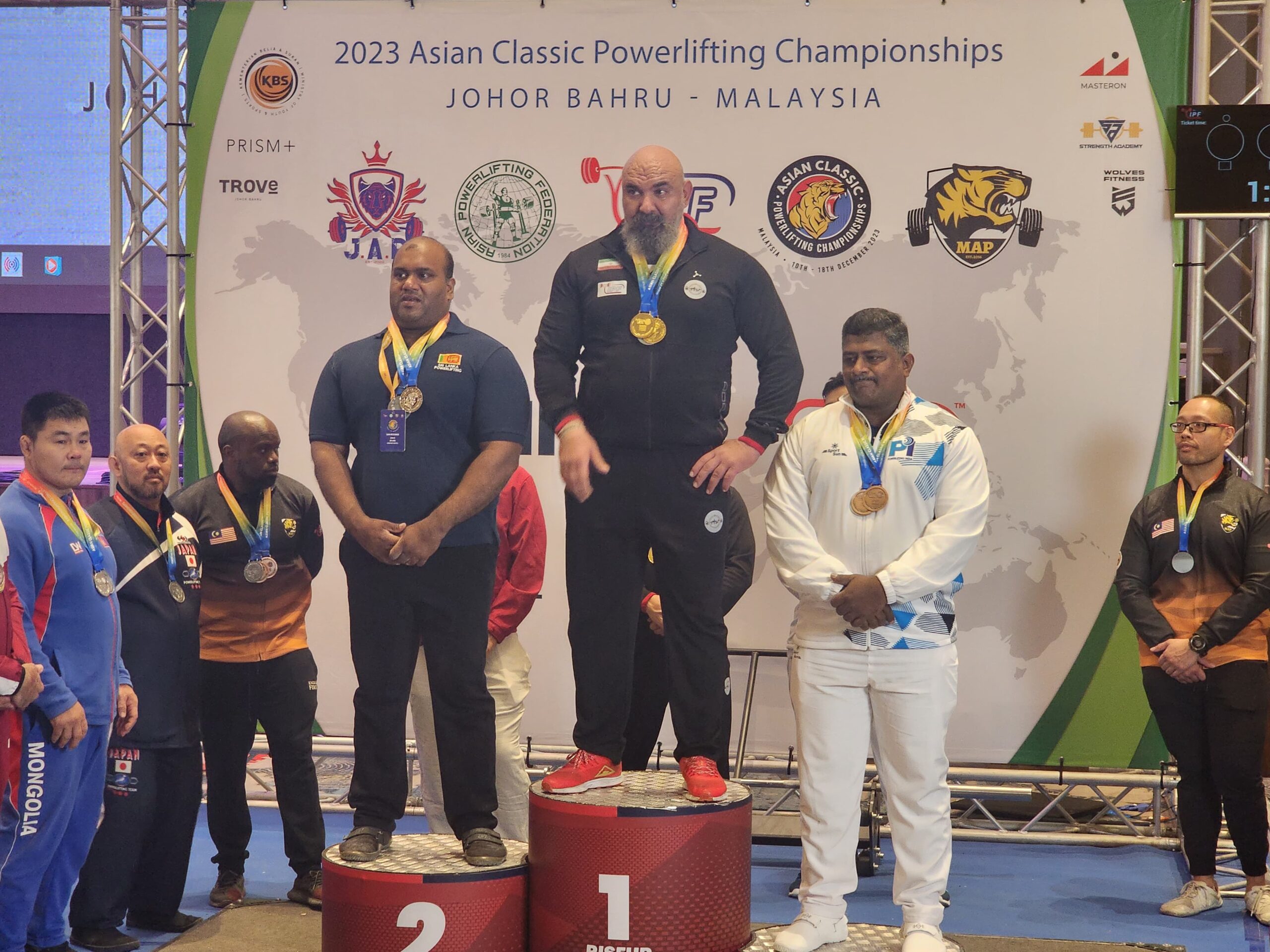 SL Powerlifter Darin Weerasinghe Wins Silver at Asian Powerlifting