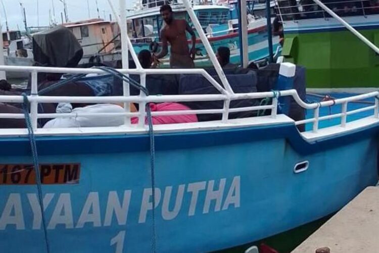 මියන්මාර් හමුදා රජයේ අත් අඩංගුවට පත් රයන් පුතා යාත්‍රාව...