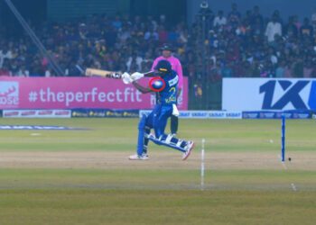 නෝ බෝල් පන්දුව...