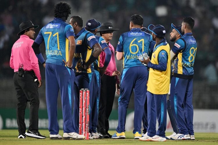 තාක්ෂණික කුණුහරපය...