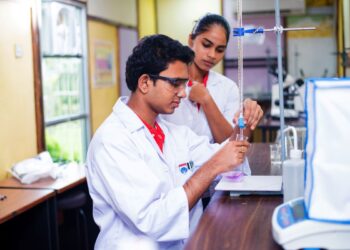 Coventry University and IIHS Collaborates to Offer Bachelors in Biomedical Sciences Degree