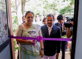 The laboratory was declared open by the Chairperson of Royal International School, attorney-in-law Mrs. Sandra B. Wanduragala