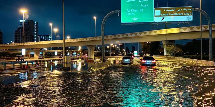 Dubai Airlines Resume Full Operations After Storm Chaos