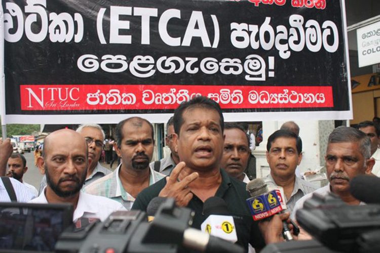 අතීතයේ එක් දවසක්.....
