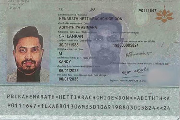 කෙහෙල්බද්දර පද්මේට හදා තිබූ ව්‍යාජ ගුවන් ගමන් බලපත්‍රය...