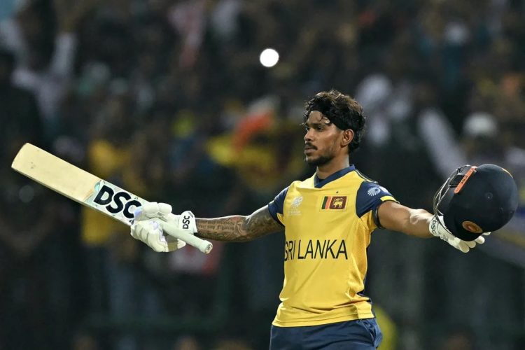 පැතුම් ලකුණු 100 යි...
