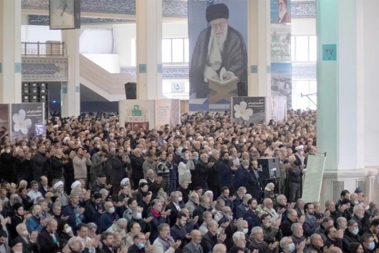 imam-khomeini-prayer-hall-iran