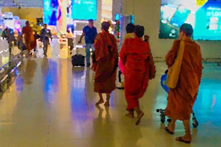 buddhist-monks-at-bangkok